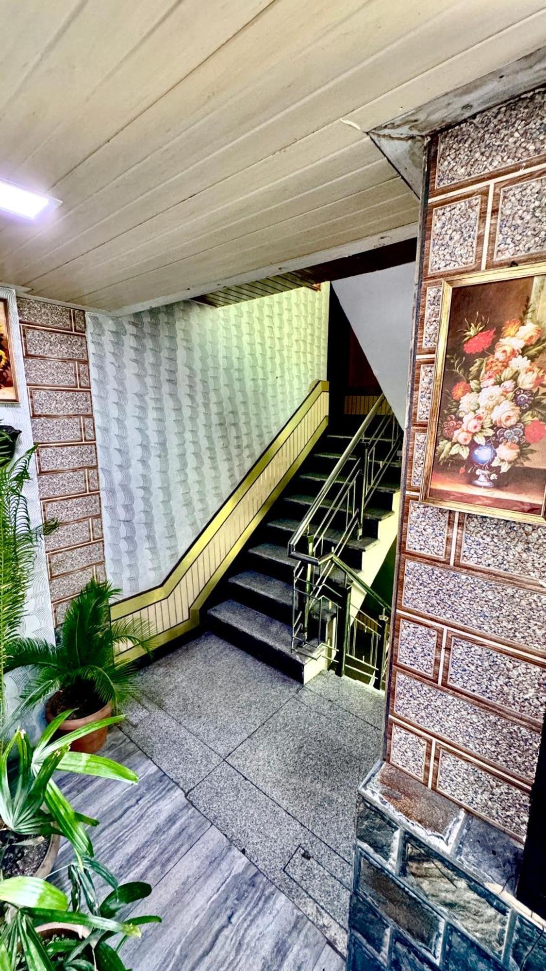 Hotel Apple Regency Шимла Екстериор снимка
