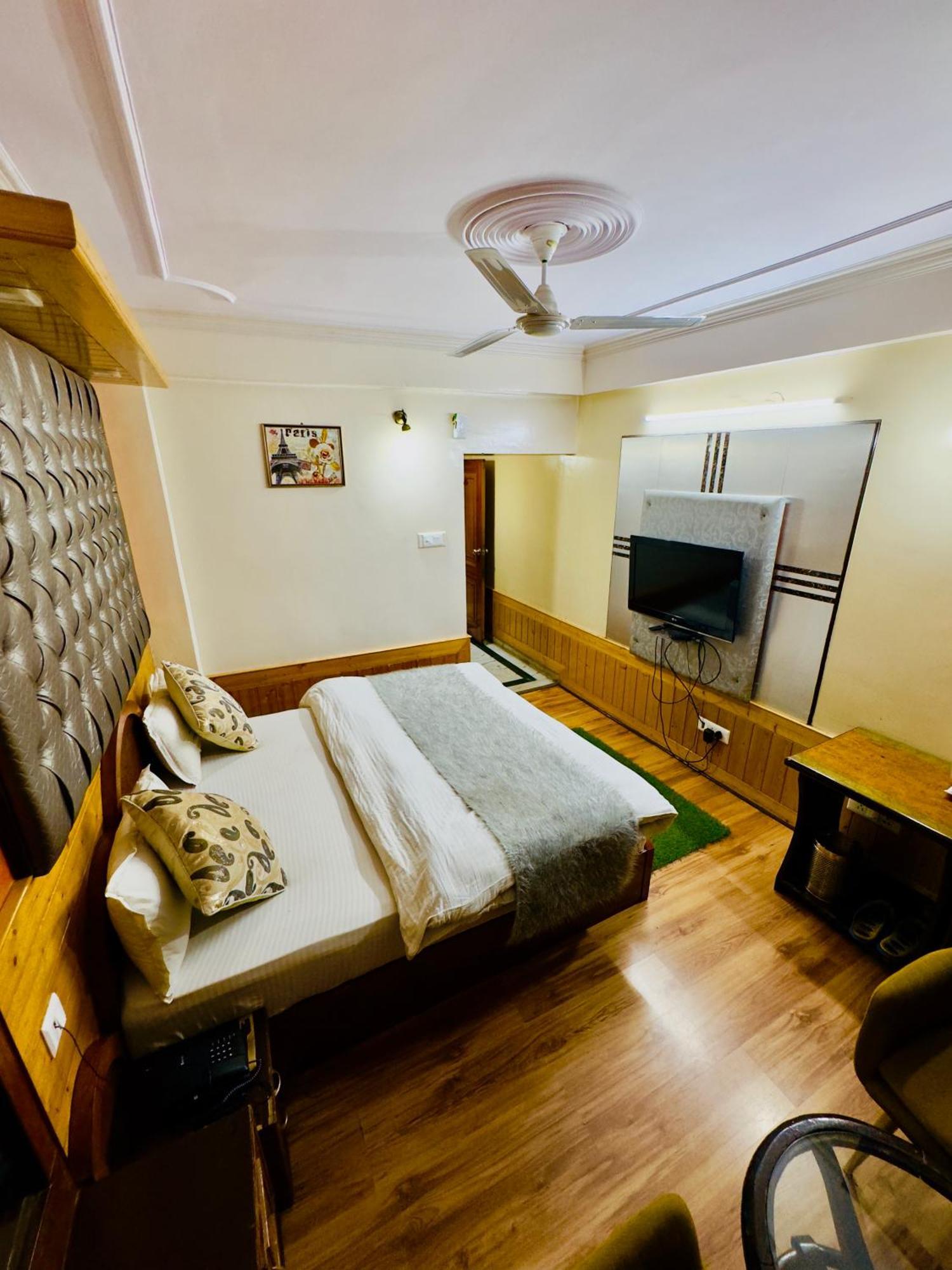 Hotel Apple Regency Шимла Екстериор снимка